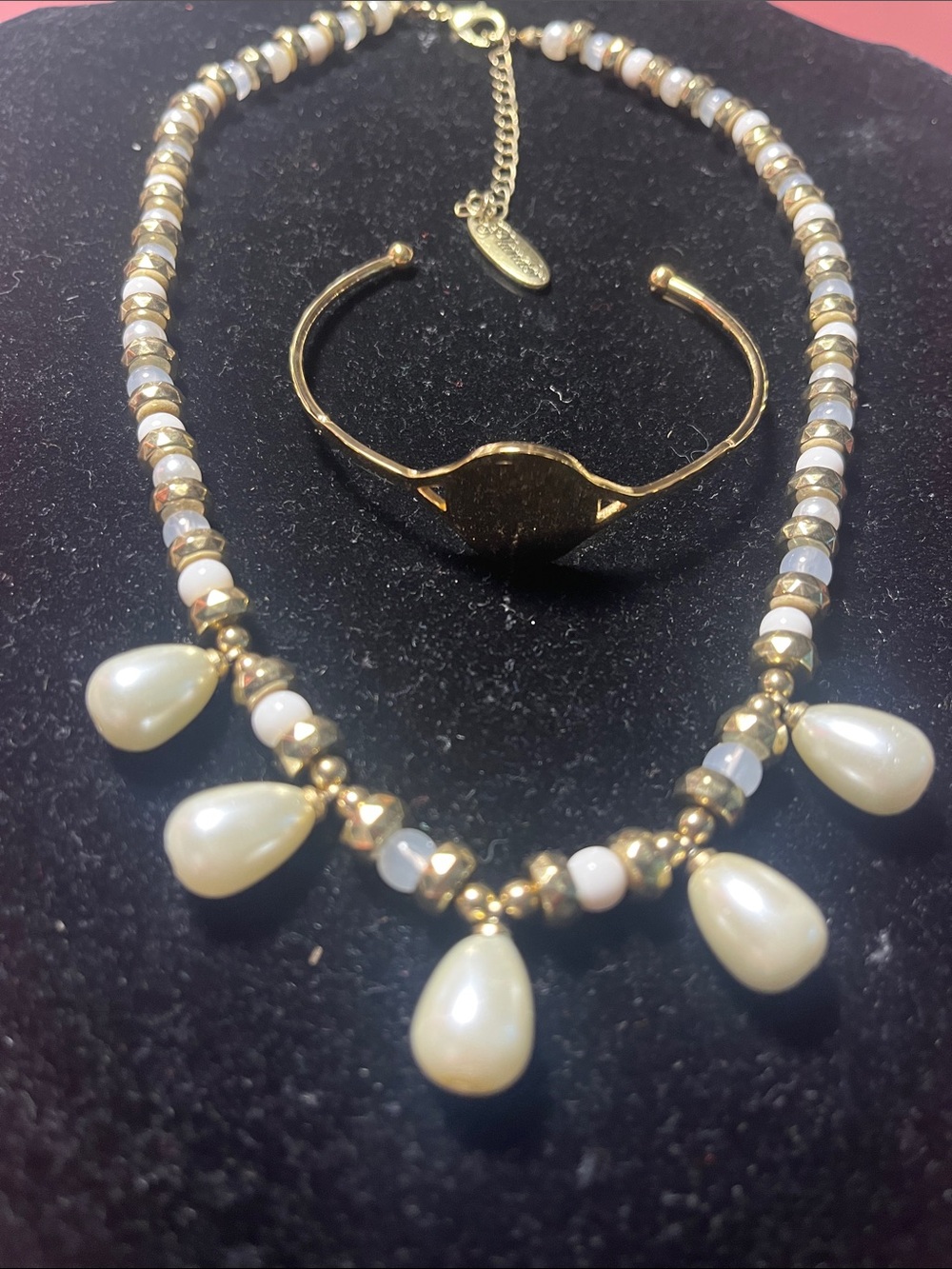 Plunder Gold Tone Necklace with Cream Teardrop Pendants and Matching Cuff